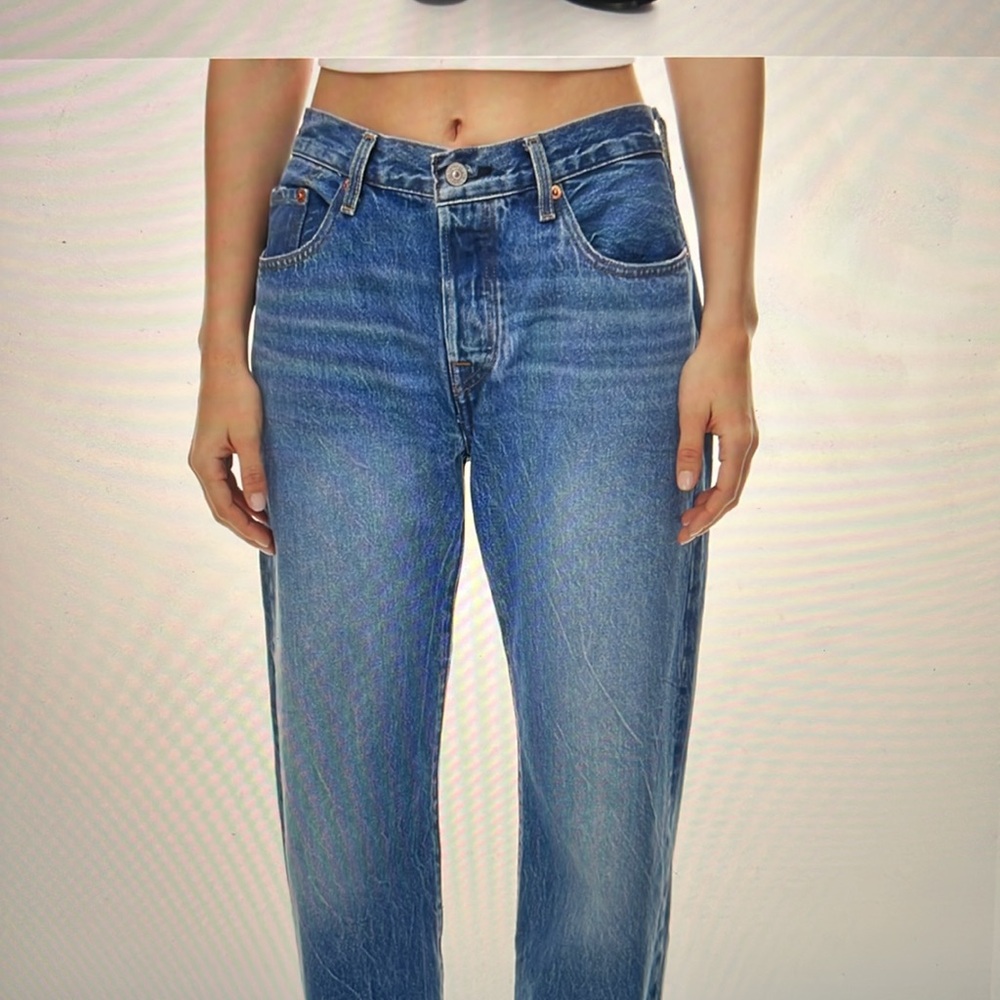 Levi 501 90s Jeans from Aritzia- Blue Beauty Color
